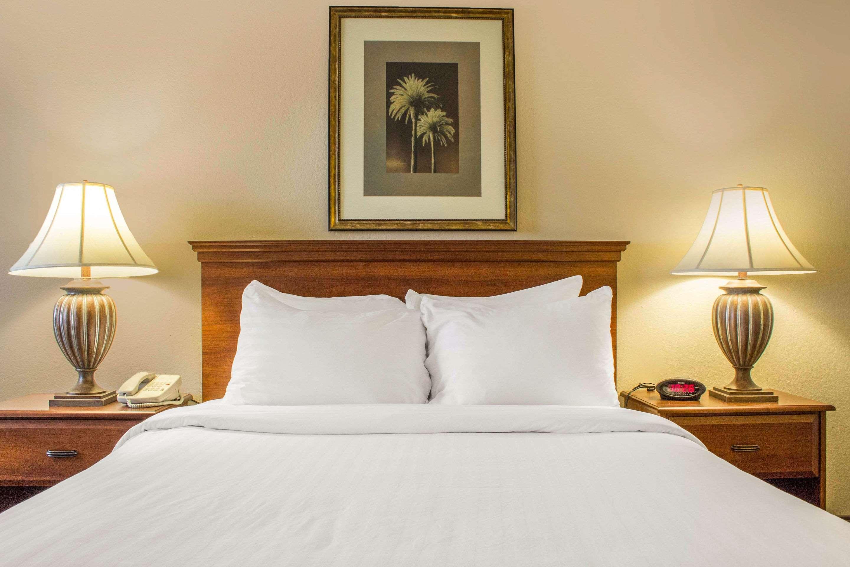 Quality Inn Benson I-10 Exit 304 Экстерьер фото