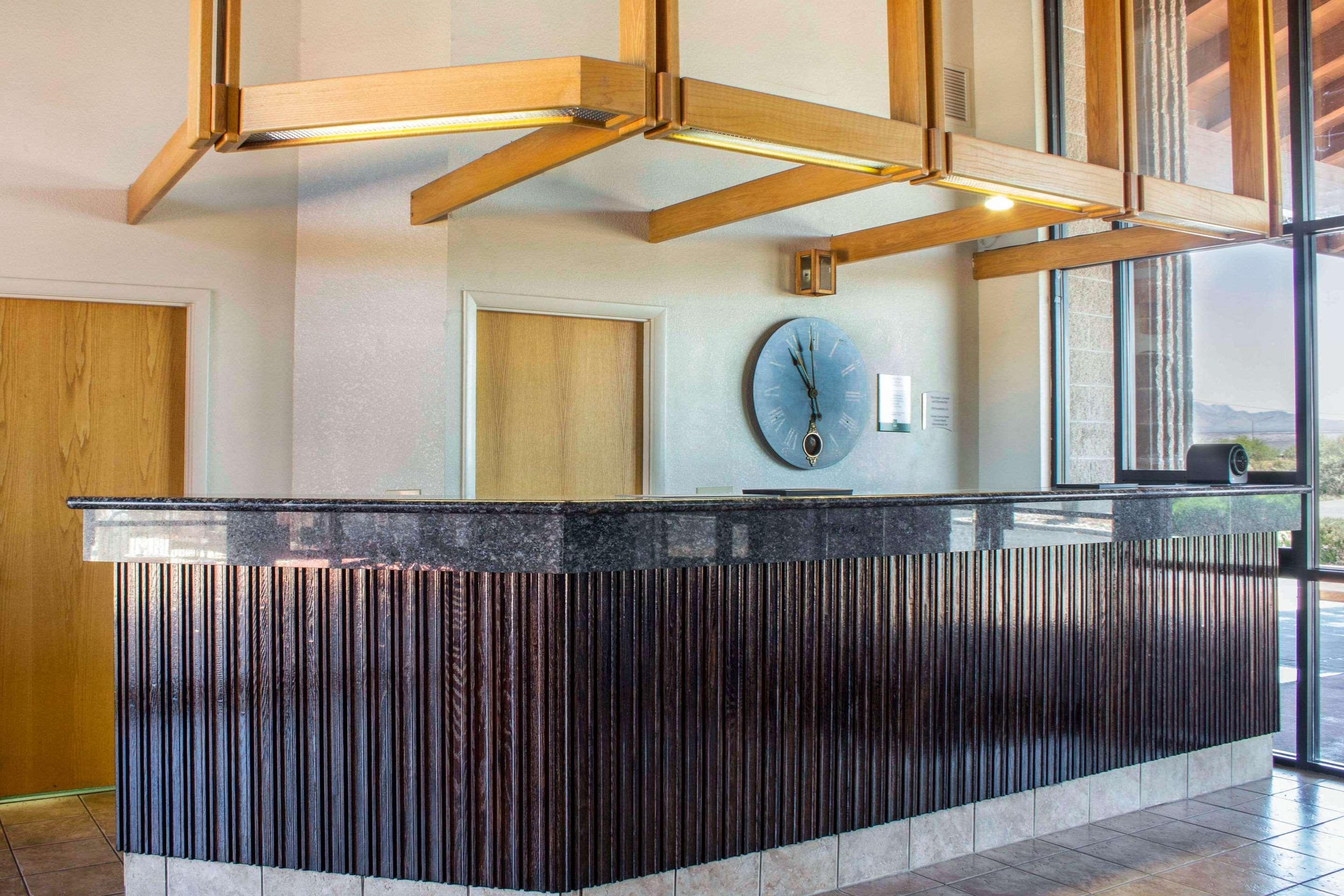 Quality Inn Benson I-10 Exit 304 Экстерьер фото